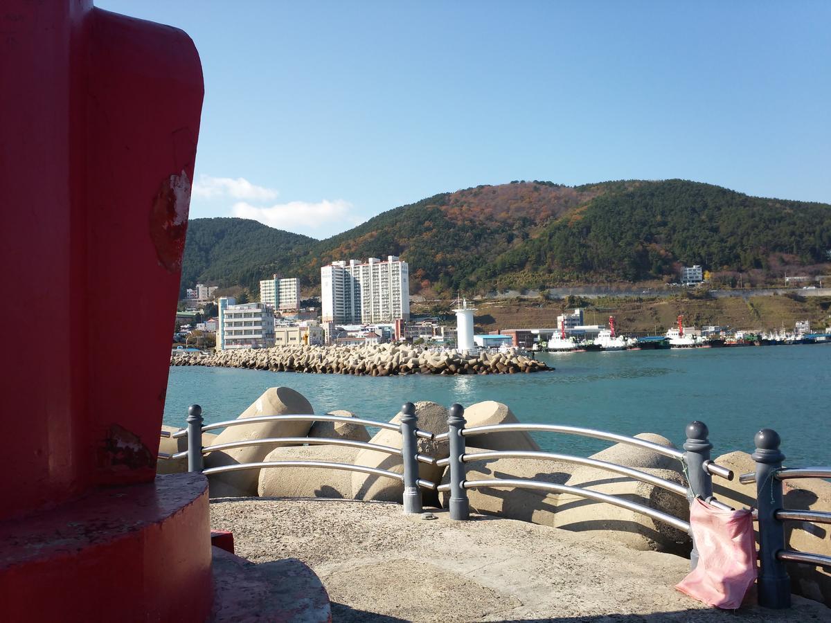 Geoje Jangseungpo Lighthouse Hotel Sodong Exteriör bild